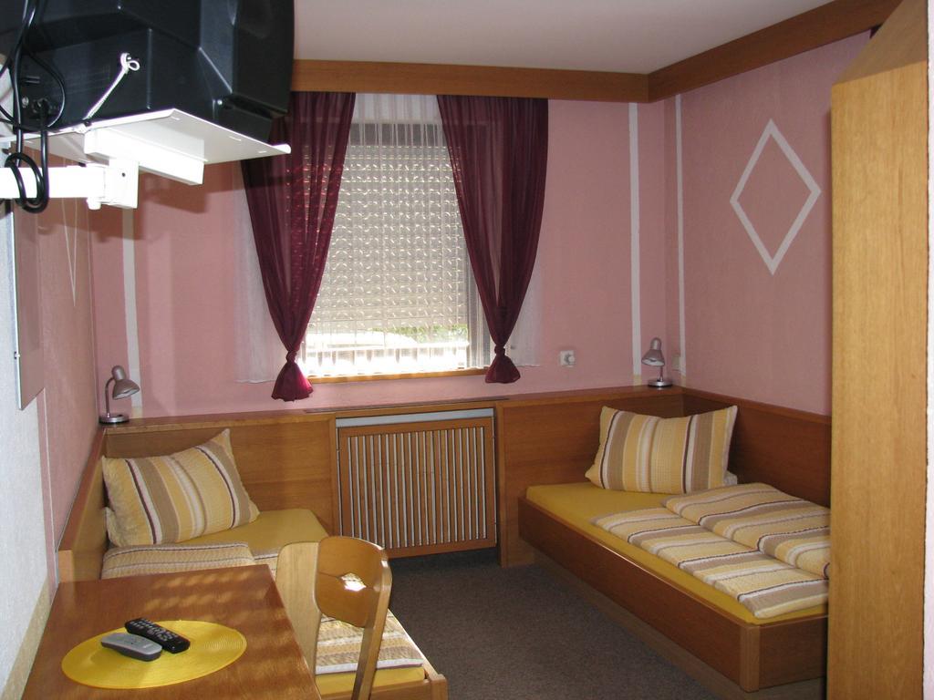 Hotel Erzhausener Hof Kültér fotó